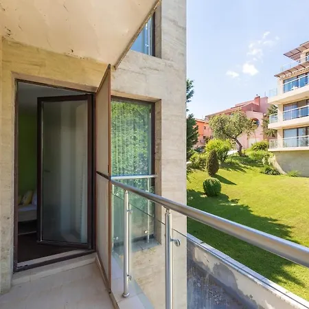Spacious Family Apartament Varna