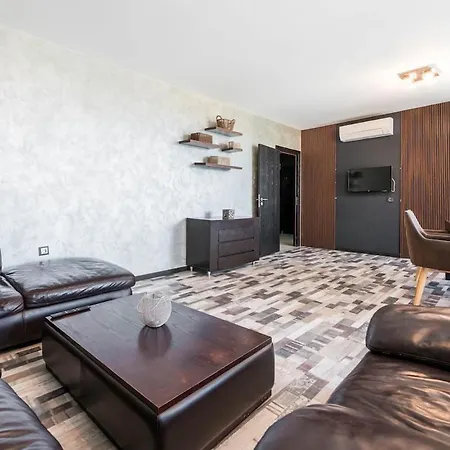 Spacious Family Apartament
