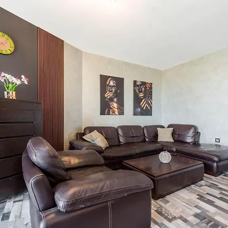 Apartment Spacious Family Varna